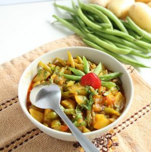 potato green beans sabzi recipe