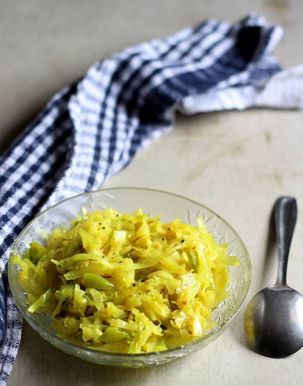 Gujarati Cabbage Sambharo Recipe (Cabbage No Sambharo)